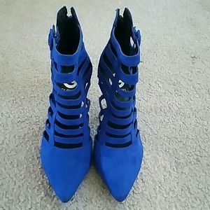 G by Guess Cobalt blue booties
